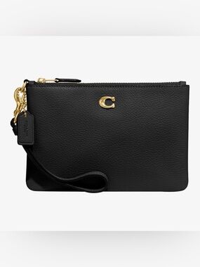 $75 NWT Coach Essential Small Wristlet Black